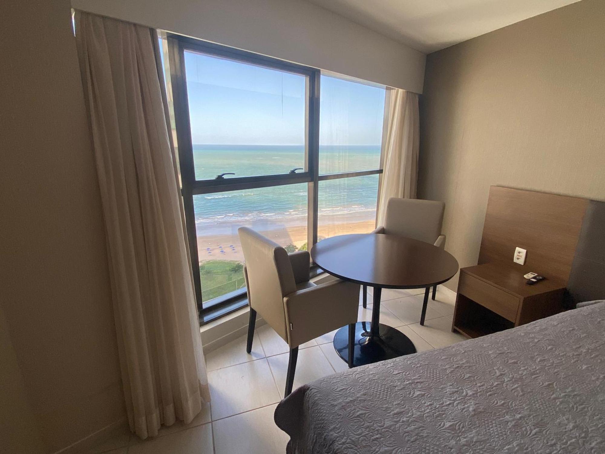 Appartamento Apartamento Na Avenida Boa Viagem Flat Beach Class International Recife Esterno foto